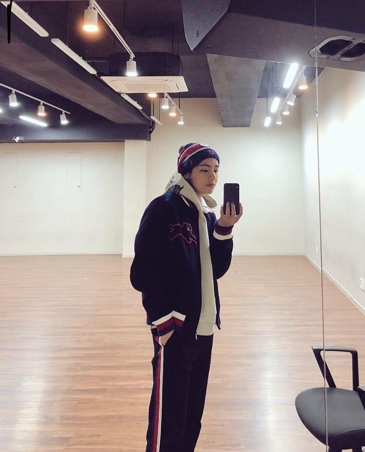 taehyvngpics's tweet photo. 📸 https://t.co/5jIq8Nq8o4