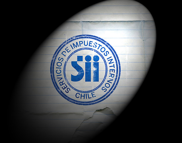 eldesconcierto's tweet photo. Funcionarios del SII denuncian que perdonazo a Penta es «abiertamente ilegal» ▶ https://t.co/JqAwuXVvDG https://t.co/BklVEyIkrN