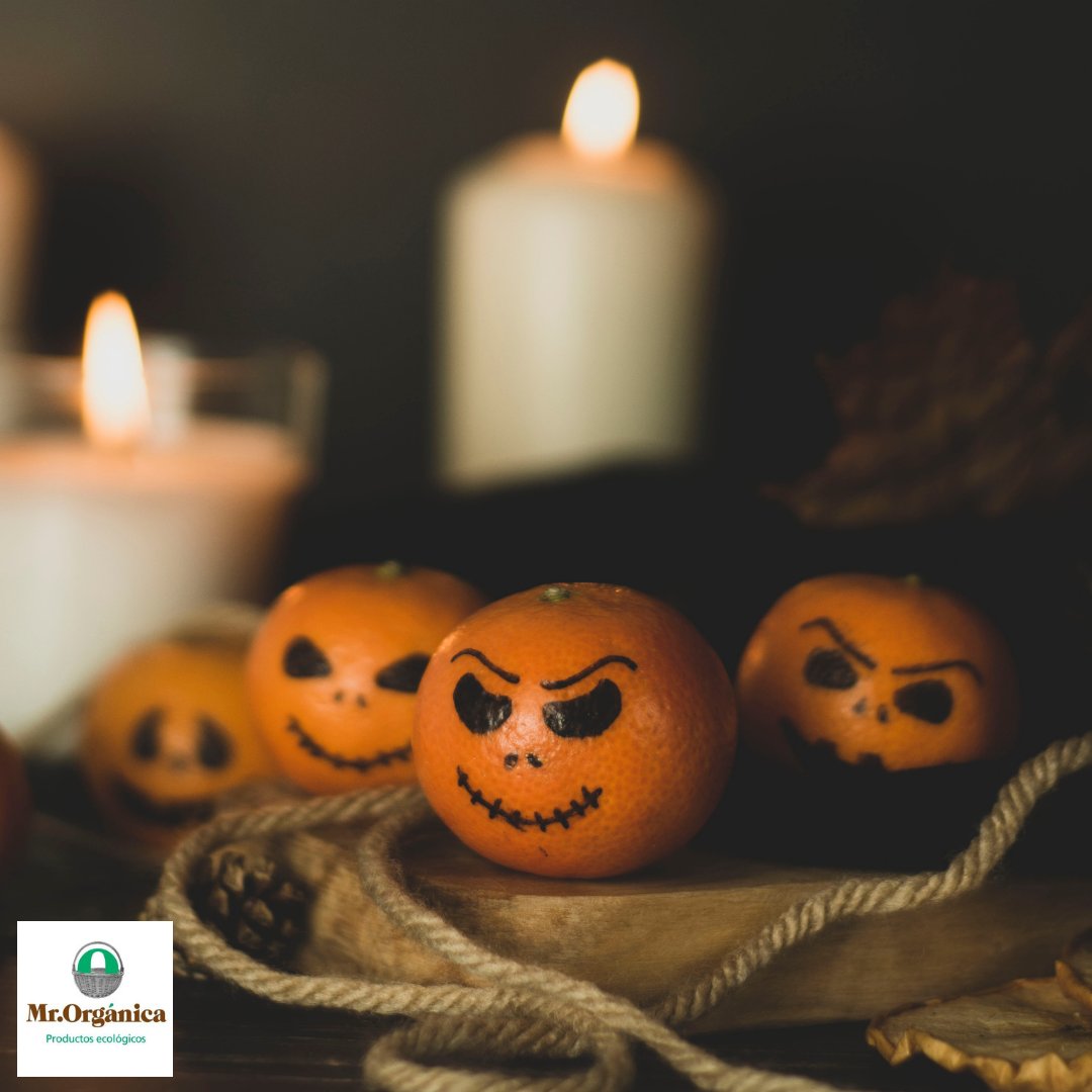 MrOrganica's tweet photo. Nuestros cítricos ecológicos están de miedo, sea la época del año que sea. 🍊😱 ¡Feliz fin de semana de #Halloween! 👻😉
#ecológico #instaeco #ecolovers #decohalloween #halloweensaludable #naranjashalloween https://t.co/RDvIBqcjcT