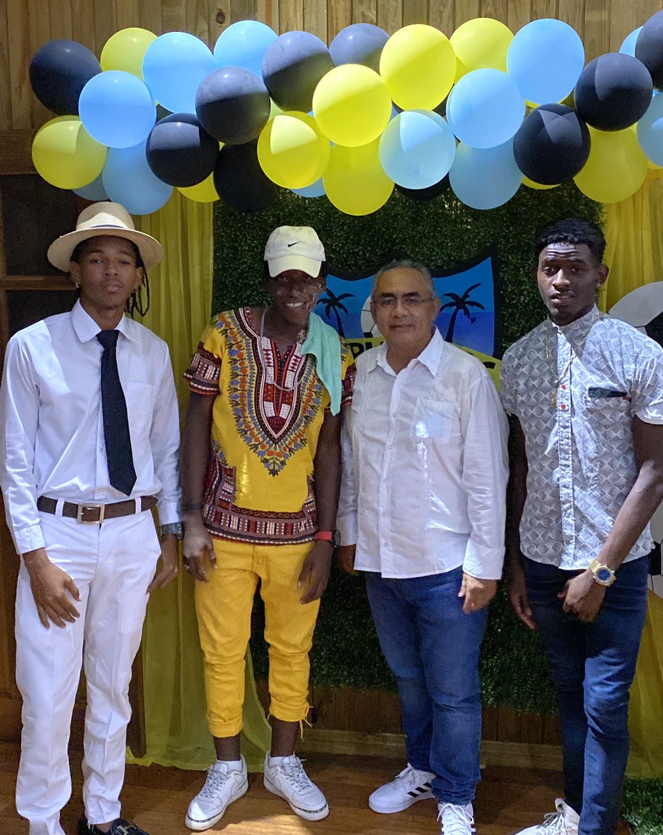 WalderVeliz's tweet photo. Siguen los reconocimientos
#LabugaFC
#LabugaSomosTodos
#YoApoyoLabugaFC
#Livingston #Izabal
#terceradivisionprofesional
#terceradivisionguatemala
#walderveliz
#terceradivision
#LivingstonCadaDia https://t.co/bTQUMb47yP