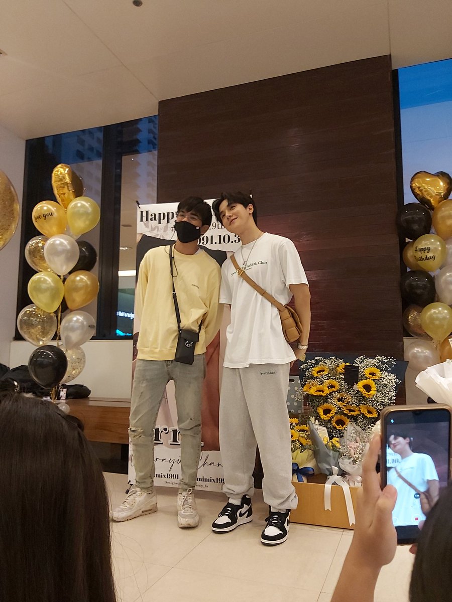 BlackTingleBell's tweet photo. Happy to see you again...@arm_wc
#Happy29thAWC
#กําใจของดับบลิวซี
#Me #devilarmiiz #Armiam #armztagram
#fridaymood #fridayvibes
#HappyFriday
ขอบคุณ @Baan_wc ค้าบ https://t.co/yh8JLldaDs
