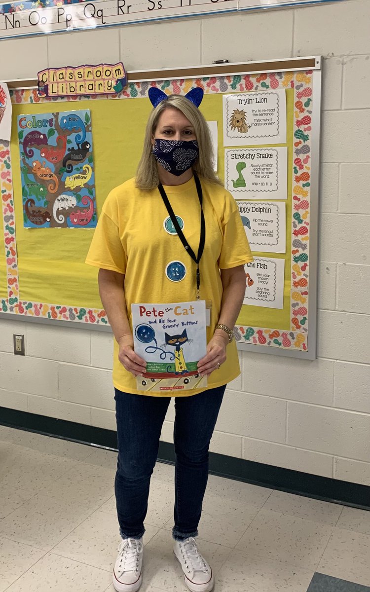 BethAlvis's tweet photo. Book Character Day 2020. I can’t wait to see my virtual students. https://t.co/oyVOhSVEPh