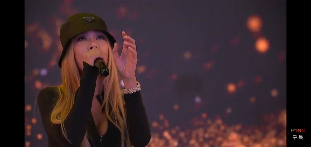 Peacism's tweet photo. #iPhone12 #LaunchingParty #대박 :)
#SKTiPhone12 #TFactory #T팩토리 #SK텔레콤 #SKT #LOCO #GRAY #JESSI #FAKER #오상진 https://t.co/ESGbuFr8lr