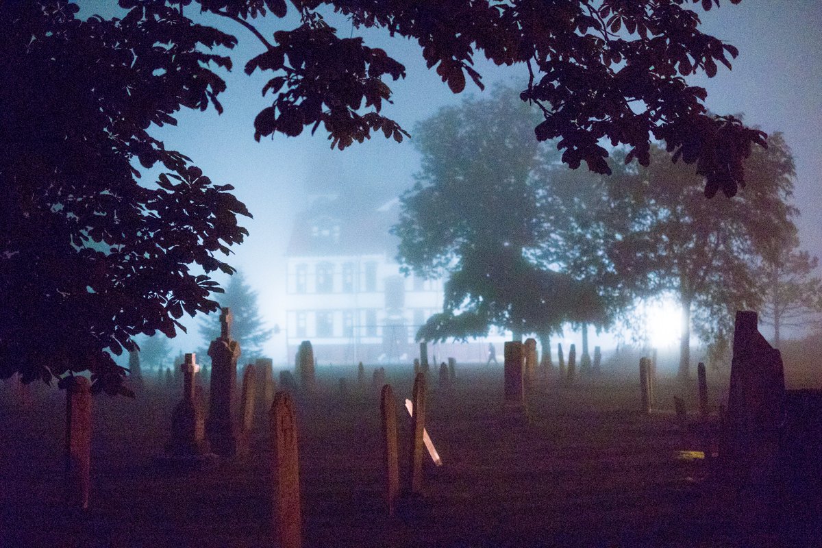 Happy Hallowe'en from Boxwood! 🎶🎃🎶

Did you know that Boxwood Festivals is online this year? Subscribe to our Patreon at patreon.com/boxwood to learn more!

#music #festival #boxwood #boxwoodfestivals #tradmusic #earlymusic #onlinefestival #musicworkshop #baroquemusic