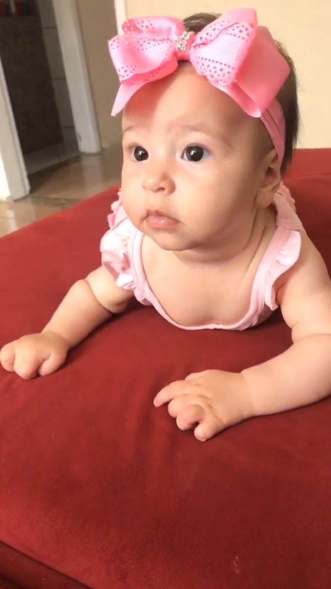 airtonsena95's tweet photo. Pra você todo o meu amor! ❤️ Lívia #AmorDoPapai https://t.co/7wnnYkVBfG