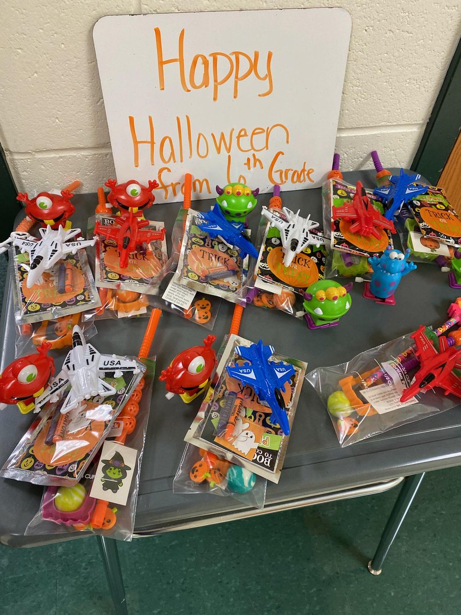 Mrs.  Yockey tweet media