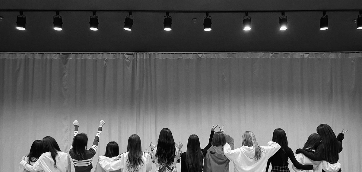 chaeblooms's tweet photo. [10.29.2020] HAPPY 2 YEARS WITH IZ*ONE!! i'm late but i want you to know that i'm very grateful to all of you girls. thank you for making us happy and for being strong. stay safe and stay healthy, ily 💜

#우리아이즈원이주년_축하해 #DreamTwogetherWithIZONE #IZONE @official_izone https://t.co/3yuaUdkKhs
