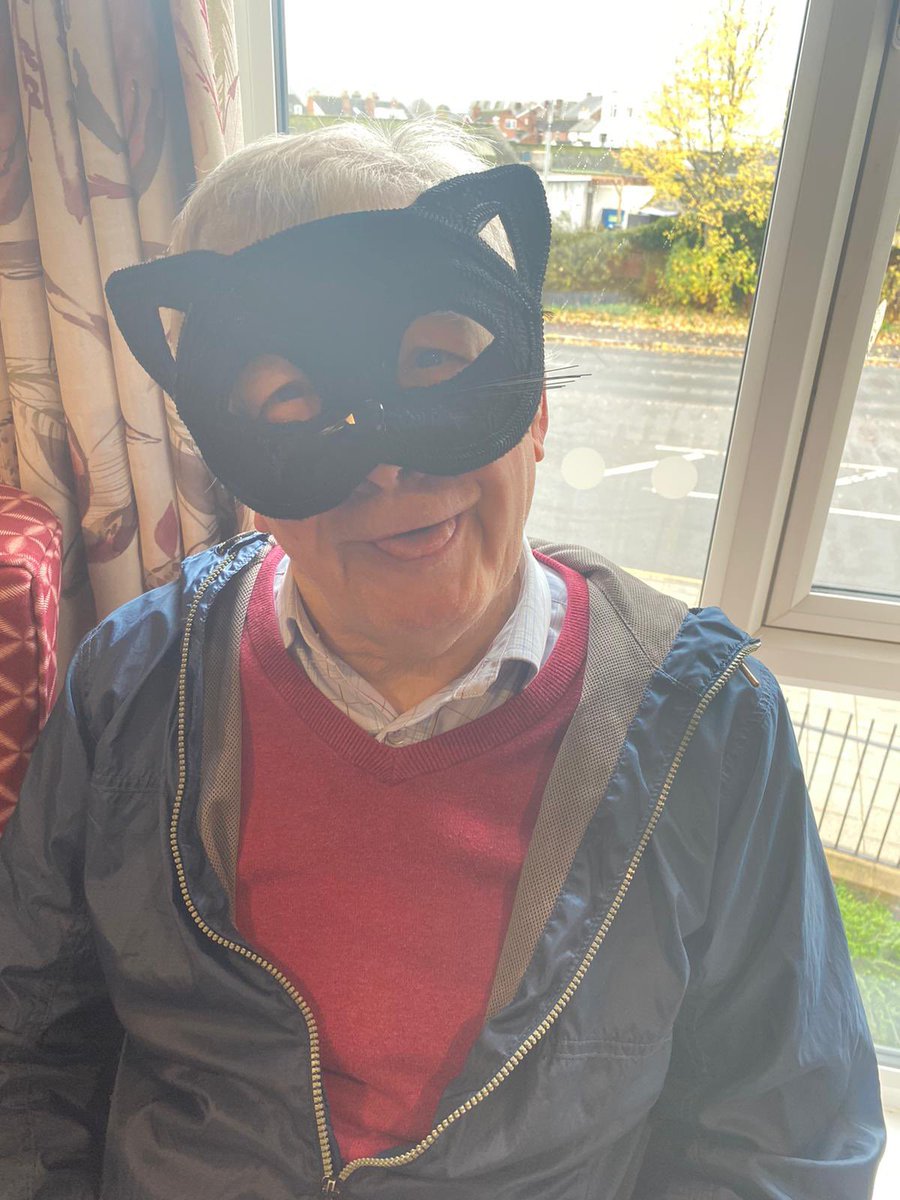 ParkViewGlos's tweet photo. The Halloween decorations are up, ready for a weekend of spooky fun and games 👻 🎃 

#halloween  #halloweencostume #care #inthistogether #gloucestershire #proudtocare #staysafe #stayhome #spookyseason #spooky https://t.co/O371qnaiwx