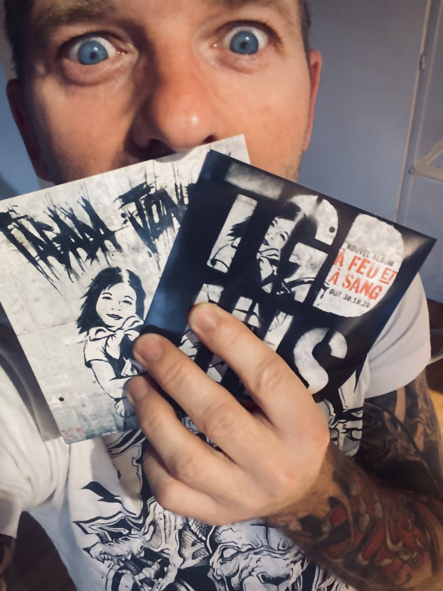 nikorage's tweet image. le nouvel album "À FEU ET À SANG" est dans les bacs !!!!