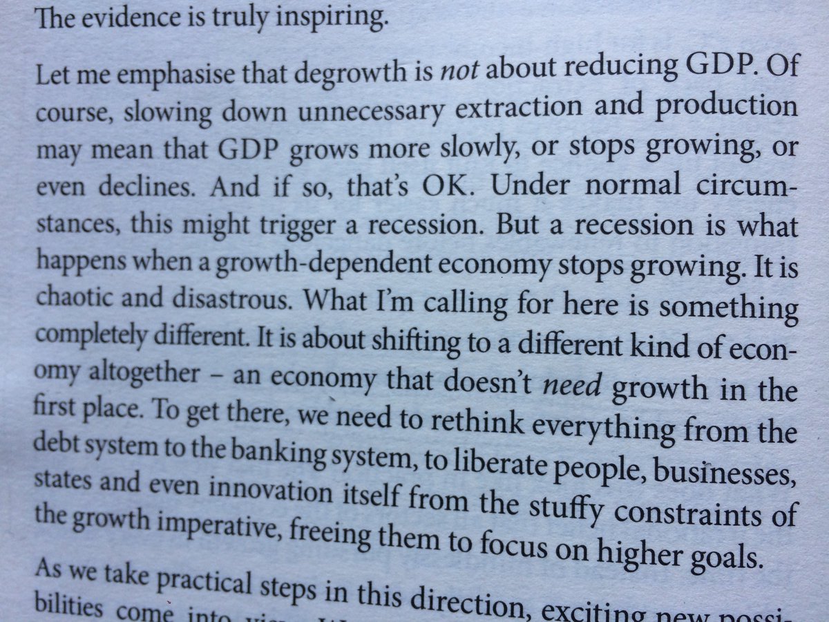 13/ Degrowth is not recession (if only I had a euro every time I pronounced that sentence). Here is Jason Hickel explaining the difference (from "Less is more," 2020).