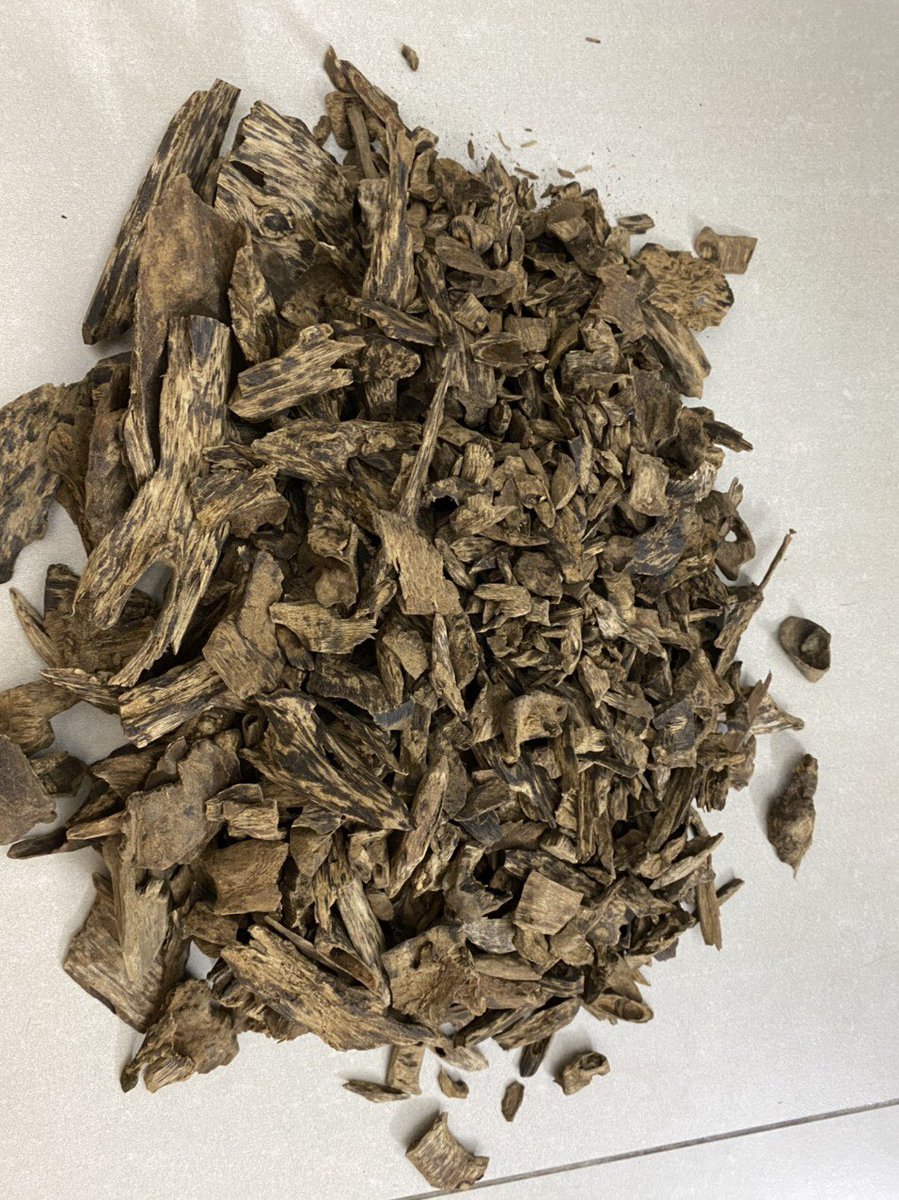 dantruongoud's tweet photo. Super A #philippines, rich oil smell sweets!
WHATSAPP:+84328.341.092
#风水香 #trầmhương #Oud #اللبان #aloewood #زيت_اللبان_العطري #oudoil #mukkaoud #omanoud #dohaoud #vietnamoud #kuwaitoud #saudiarabiaoud #manlinauoud #uaeoud #usaoud #dubaioud #alainoud #quataroud #yamanoud https://t.co/UjPzRvN4fh