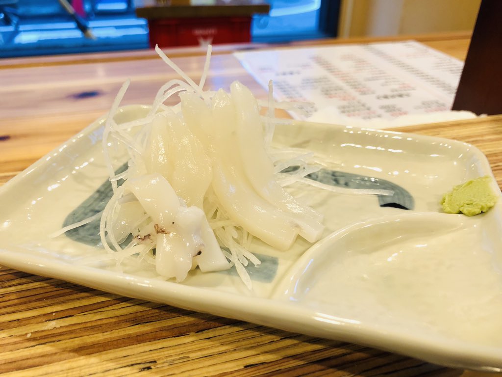 立呑みみつぼし村 みむぼし村 今日のオススメ カンパチのお刺身 サワラの西京焼き スミイカのお刺身 スミイカのお刺身 歯応えがあって甘みがあります 立ち飲み 錦糸町 みつぼし村