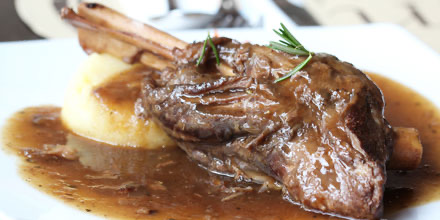 macuisine_bath's tweet photo. * Friday & Saturday night *
Slow cooked lamb shank and autumn vegetable casserole with garlic mash £17.90
Seafood lasagne £12.90
Vegetarian paella £11.40
#buylocal #backingbath #macuisine_bath #ThePigGuide #totalguidetobath #steak&chips #paella #lambshank #larkhall https://t.co/9O7jVYFUL0