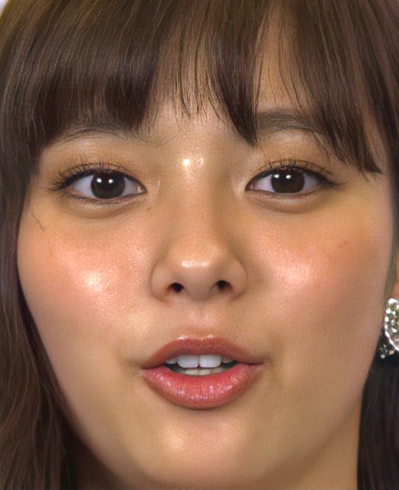 mottittitto's tweet photo. #顔抜き
#山本舞香
#新川優愛 https://t.co/mJ0W7fLKA2
