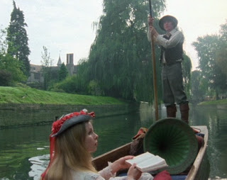 Did you know? An unaired <a href="/bbc/">BBC</a> episode of #drwho was filmed in #Cambridge? Thanks to the Cambridge Historian <a href="/RealFonz/">Fonz Chamberlain</a> for his blog posts about our city! #FactFriday cambridgehistorian.blogspot.com/2013/03/cambri…