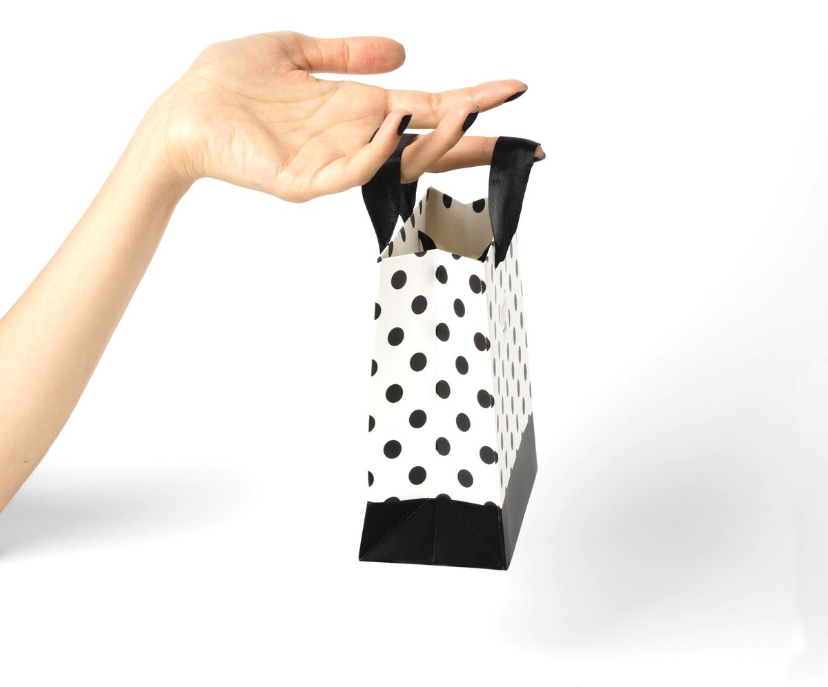 Le saviez-vous ? Selon une étude dévoilée au salon SMX West 2020, les pages catégories ont un potentiel + important que les fiches produits en #SEO 😯 !⁠
⁠⁠
L’optimisation de ces pages permet de travailler le haut de l’entonnoir de conversion (les mots clé génériques). ⁠
⁠