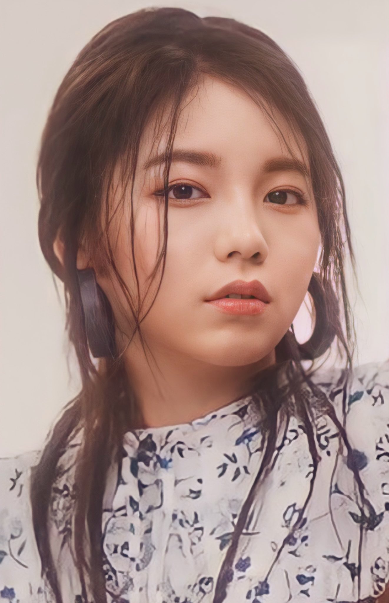 Niziuアヤカ 新井彩花 のインスタや前髪がかわいい 虹プロ前画像 Anser