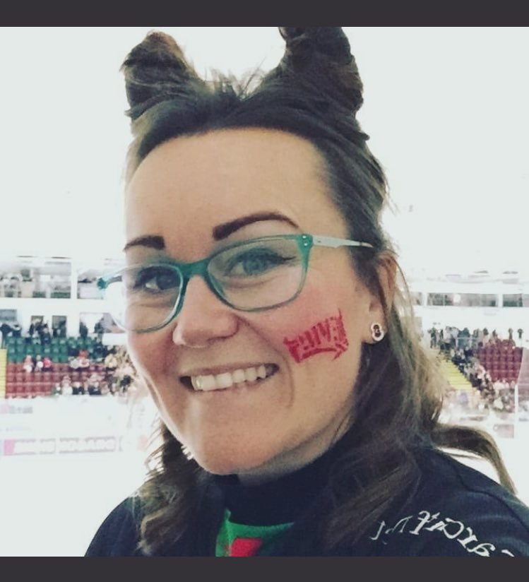 Currently wishing I was back at the arena watching <a href="/cardiffdevils/">Cardiff Devils</a> rocking my devil horns 😈 #imisshockey