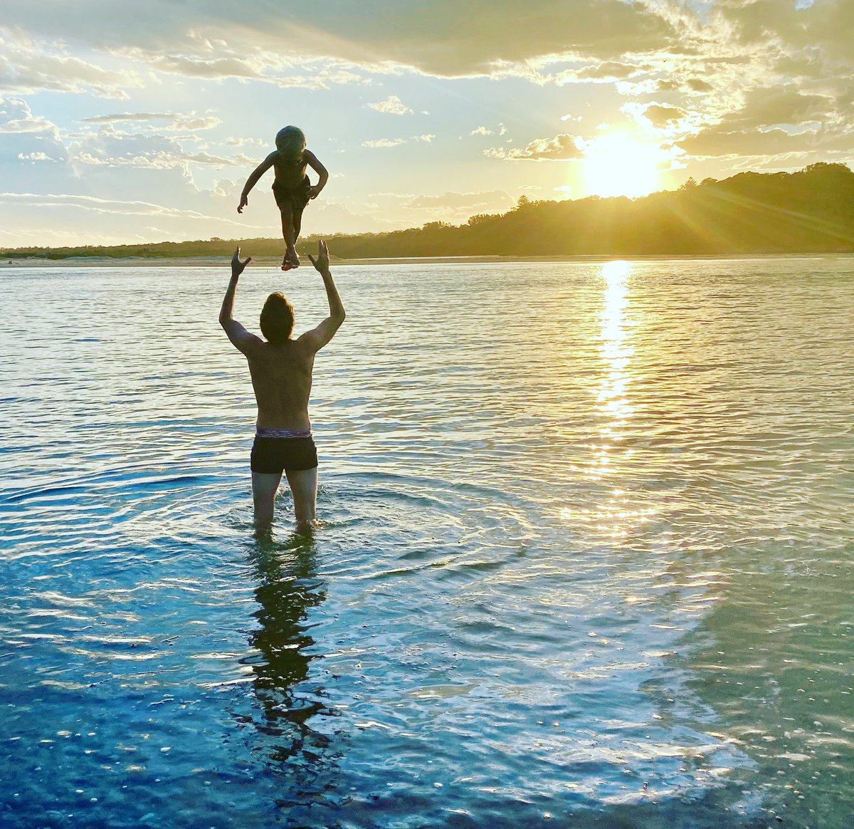 Michael Crossland tweet media