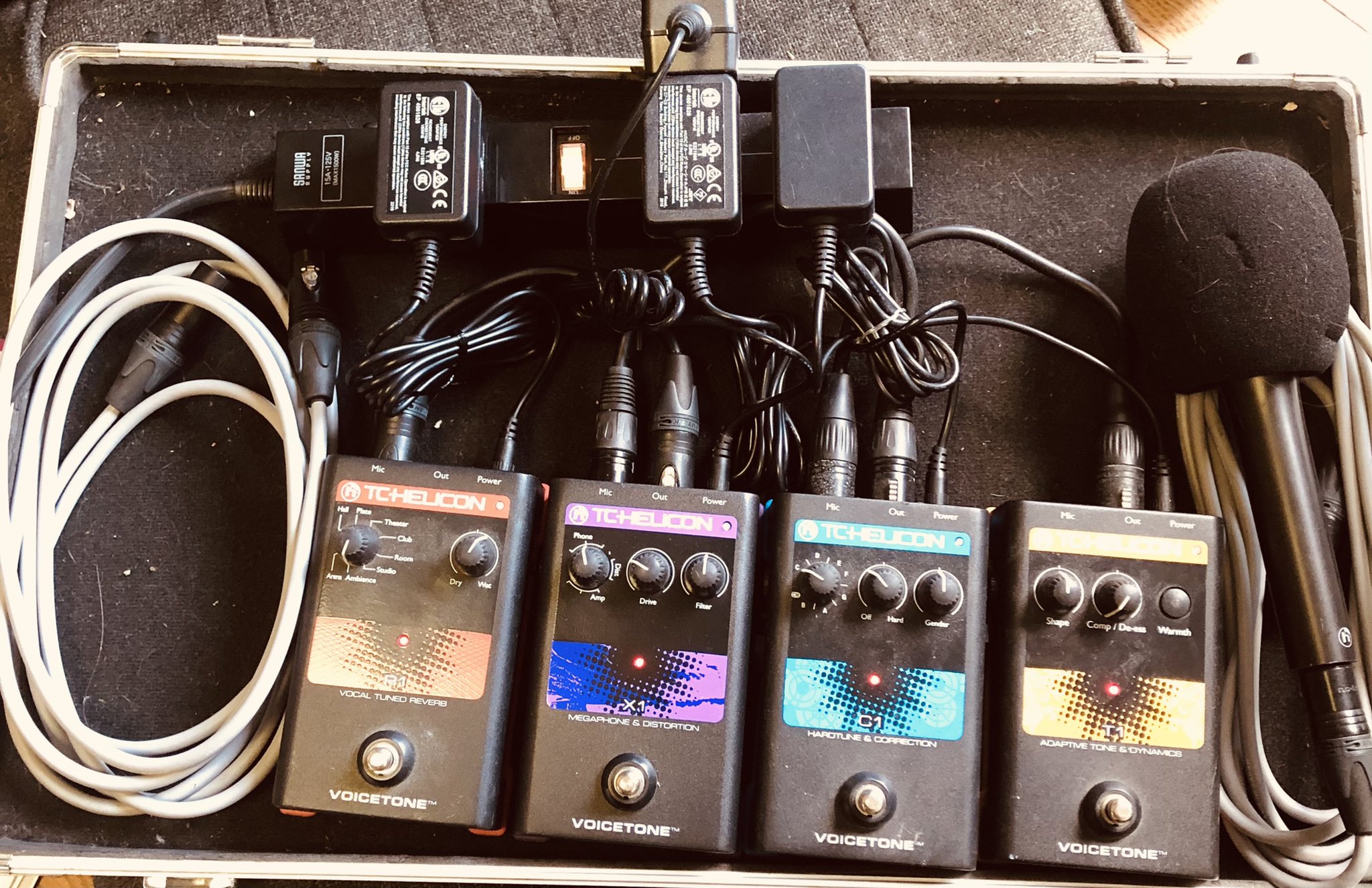 TC HELICON Voicetone R1 エフェクター 黒宮未夜 on X: 