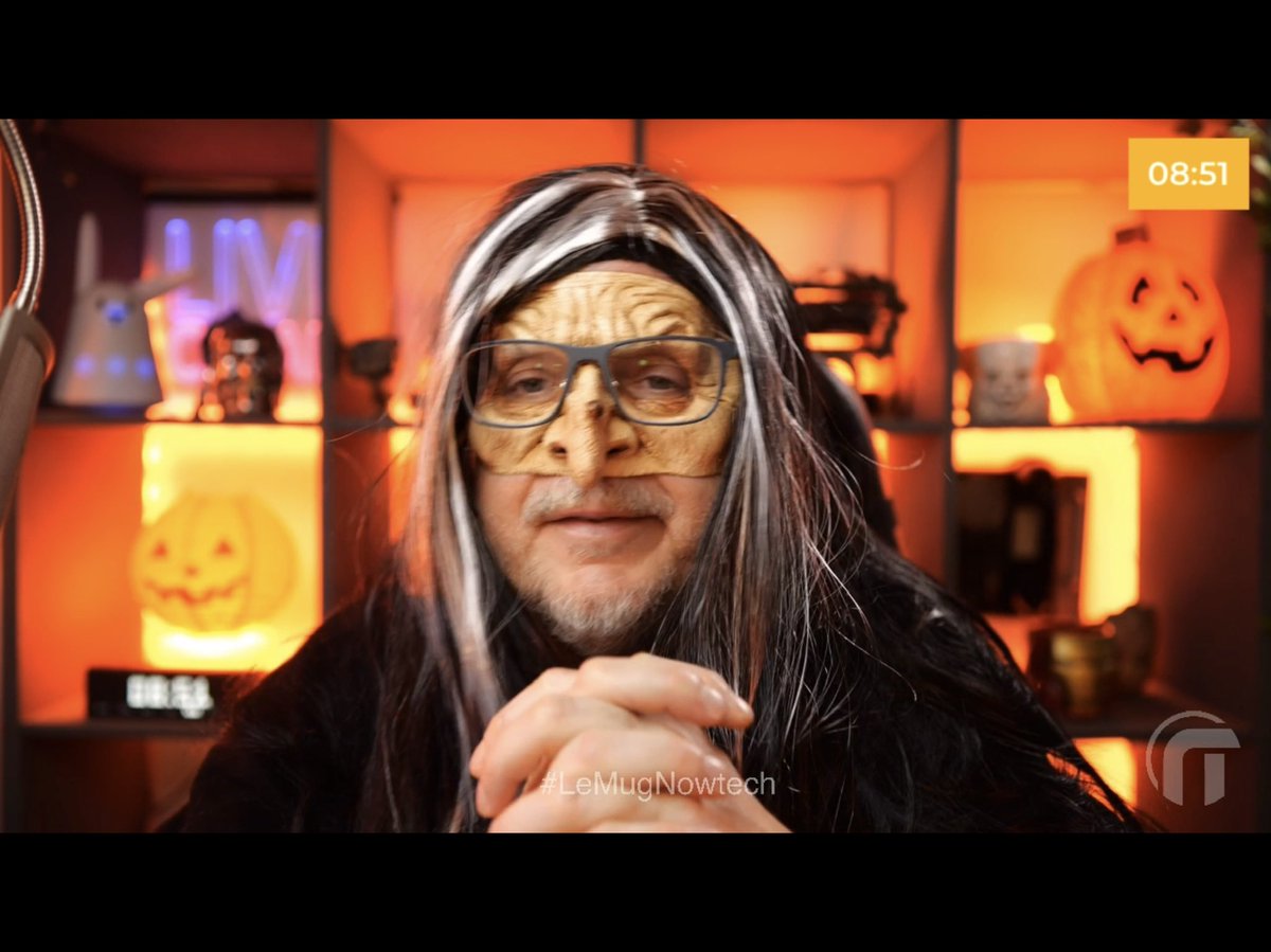 lukan_175's tweet photo. La bourse ou Nowtech 🎃👻#leMugNowtech #twitch #nowtech @NowTechTV et bon anniversaire Marion 🎁🎉🎊 @aizeadesign https://t.co/Vhphfkzv47