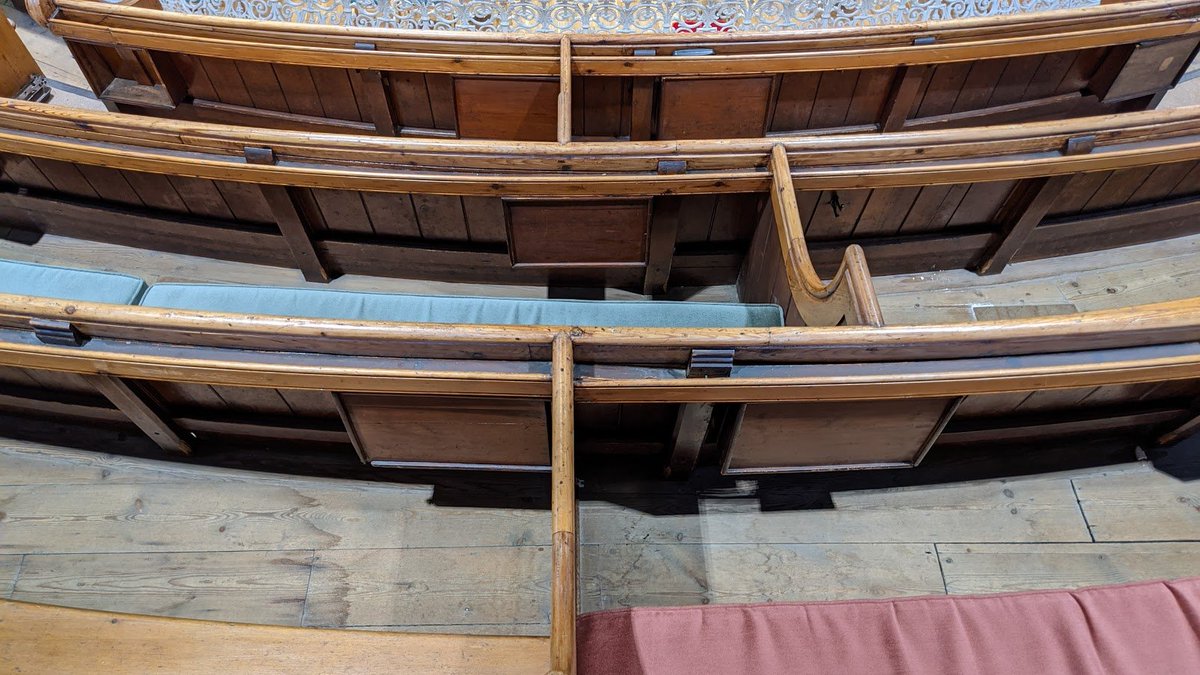 In the 1800's so many people wanted to attend services at Princes Street URC that pews had to be booked, and up to a thousand people would pack the church to capacity every Sunday.