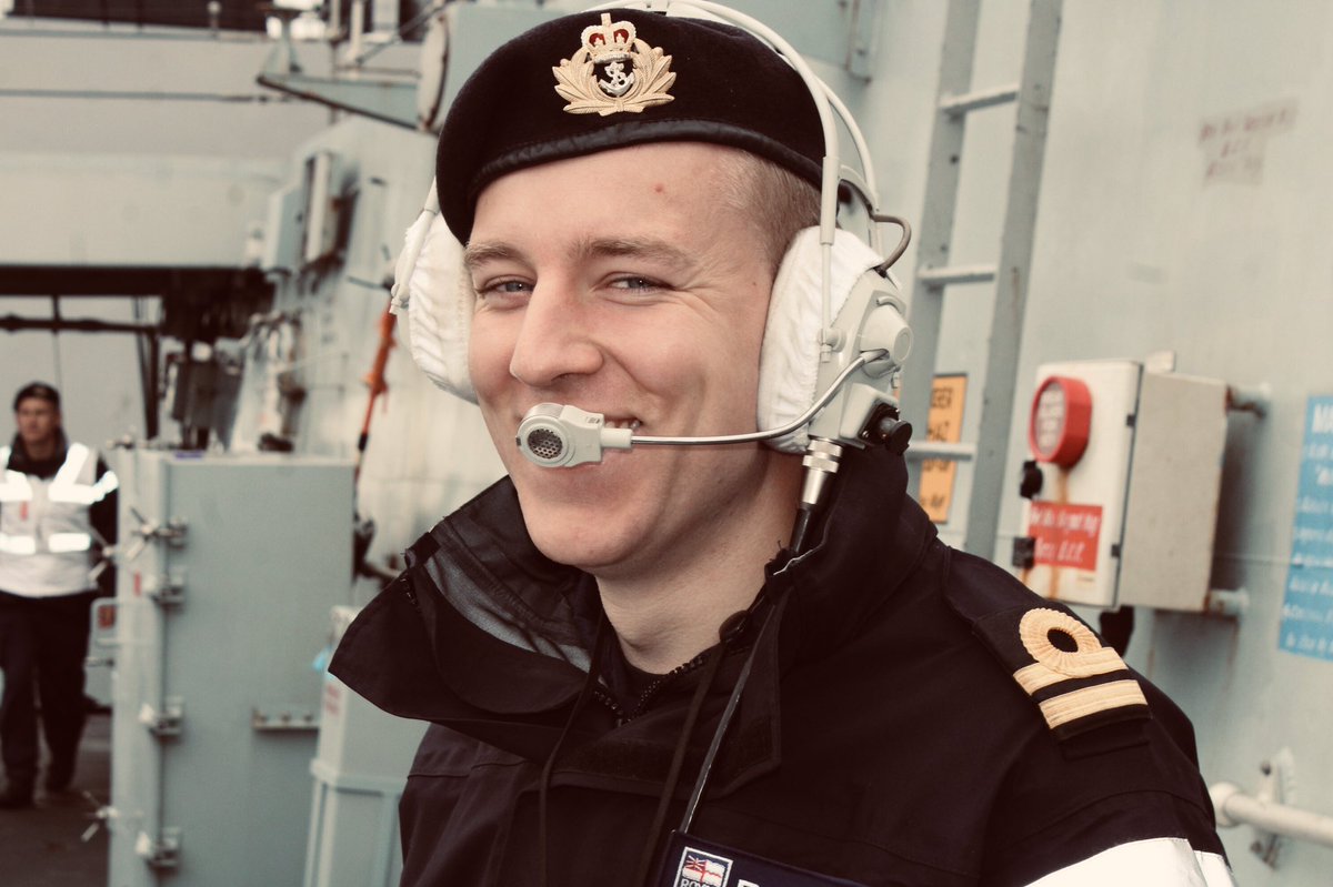 Our Deputy Marine Engineer Officer is just owning that #FridayFeeling 💥 #MadeInTheRoyalNavy