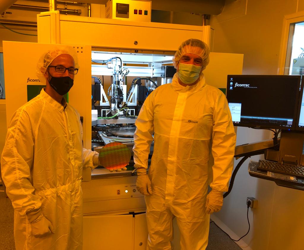 vlcphotonics's tweet photo. Introducing VLC new acquisition, the @ficonTEC T1200!

This state of the art piece of equipment do optical &amp; electrical wafer level testing &amp; measurements in different materials.

Thank you Tim from ficonTEC for helping us build up our wafer level testing capabilities! 😊 https://t.co/YDEpcrNL6a