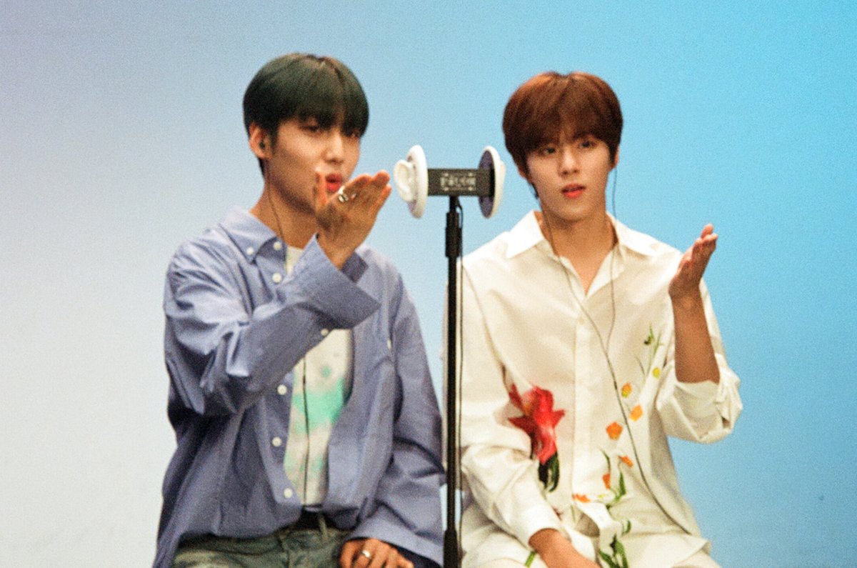 M2MPD's tweet photo. 필름카메라로 기록한 10월의 추억📸 11월에도 쭈욱 엠투와 함께해요❣️ #10월의엠투 #M2film #팅글인터뷰 #김우석 #이은상 #KIMWOOSEOK #LeeEunSang @KWS_official_ @LES_BNM https://t.co/maQdhU30iP