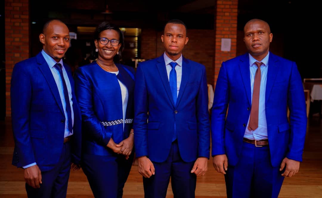 GraceKansayisa's tweet photo. Yesterday was quite a day!Orthopedics blue( good coincidence) team was declared to have successfully ended 5 yrs of residency! Special gratitude to our Professors and mentors who made this happen.
My classmates were amazing all along ☺️Gracias Emile,Celestin and Chief Laurent! https://t.co/Qb9ke49Kmx