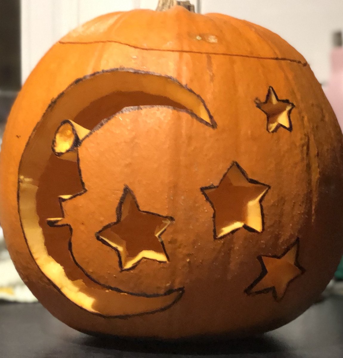 05Kriszta's tweet photo. F and H designed and carved their pumpkins for Halloween 🎃 H did all by herself and F draw and carved out 1 ⭐️ @p1_MissMarshall @missbinnieanto https://t.co/69RRXevUSz