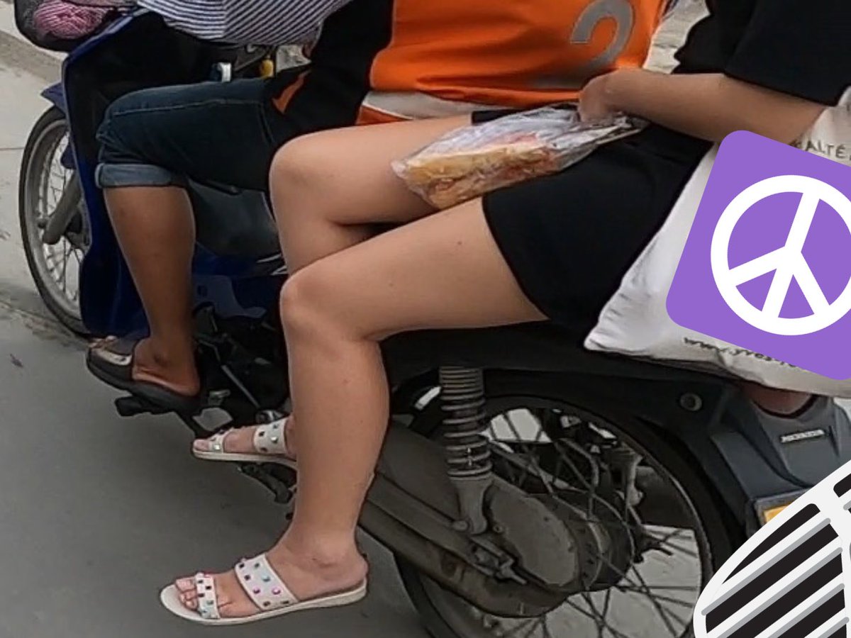 johnbrannor's tweet photo. อยากกินไก่ปิ้งจัง 
#แอบถ่ายสาวสวย #แอบถ่าย https://t.co/7mIlU2fG18