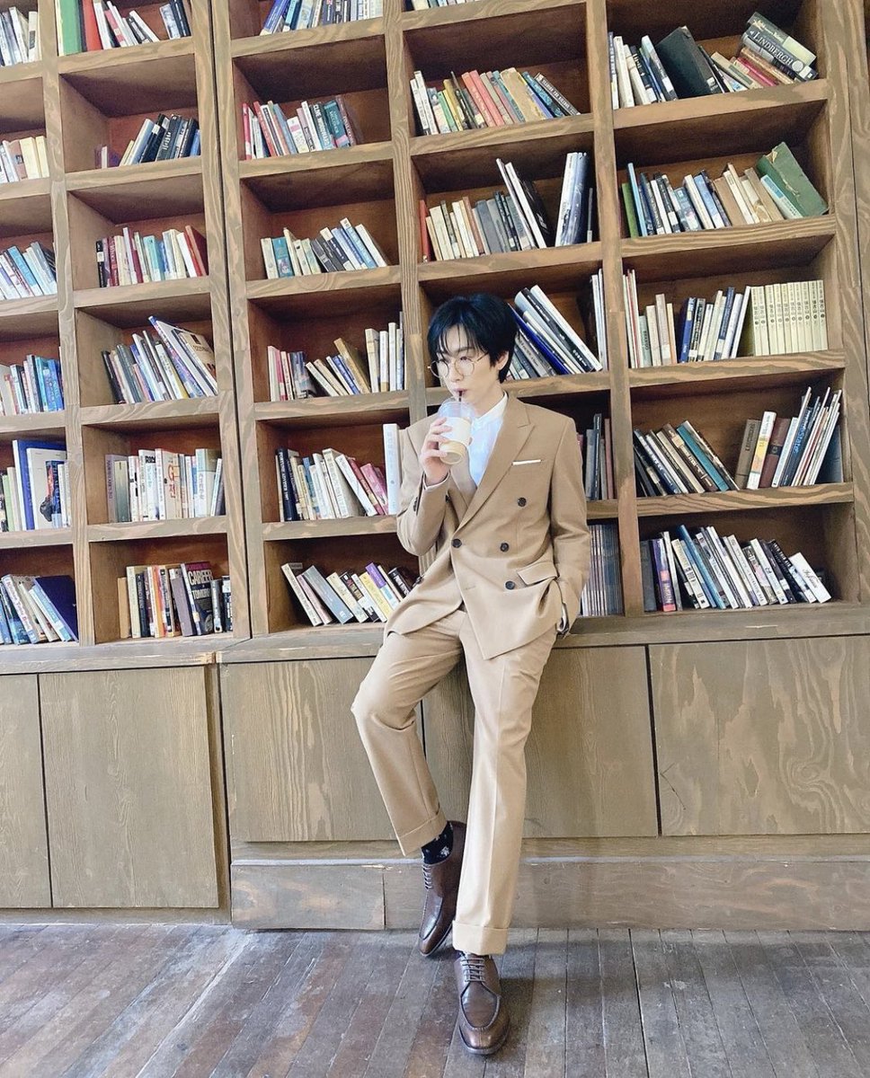 haekjoyce's tweet photo. 201030 #Eunhyuk #은혁 IG
#Wings #DnE #JapanSingle https://t.co/qFY3fIYQQ7