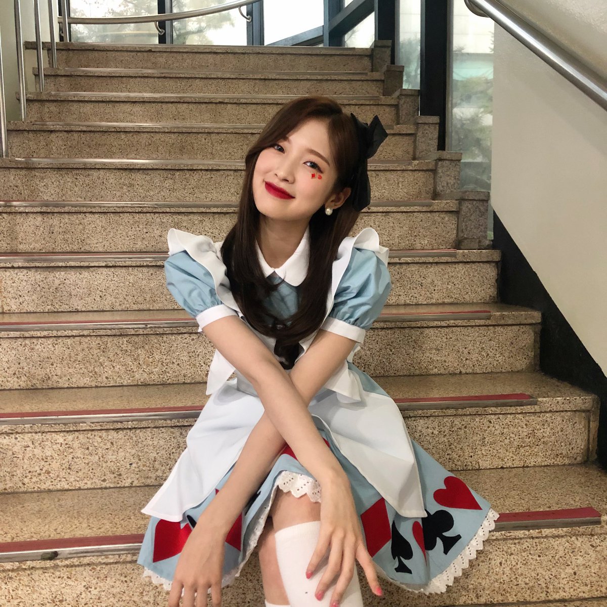 8_OHMYGIRL tweet picture
