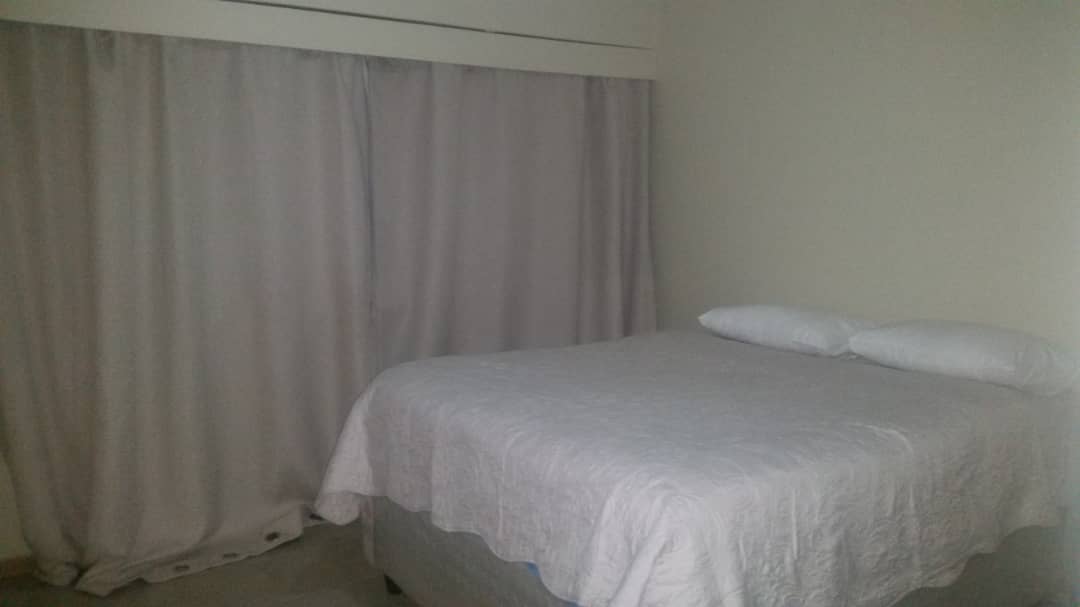 propertygalax2's tweet photo. Avenues, Harare - 2 Bedroom Flat for rent (near Fife Avenue shops)
✓ Fitted kitchen
✓ Lounge
✓ Dining
✓ BICs
✓ 5000L water tank
✓ Rent - US$400
✓ For occupation on 1 November 2020. WhatsApp 0771835705, Call/text (024)257338; 0734157338; 0713045200 #Harare #flatforent https://t.co/wMUamN5A8H