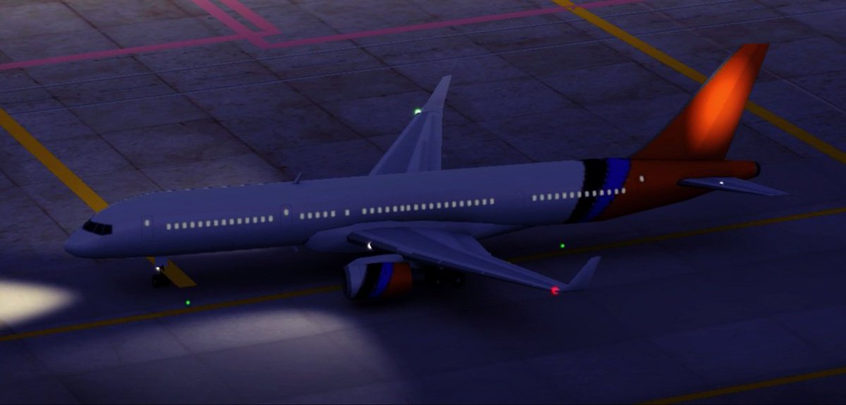 LovePlanesSA's tweet photo. Other nice photo, the B757-200 of my company with the new livery, this livery only is being used between October 25th to November 5th due to Halloween.
#Boeing #B757 #LovePlanes #AvGeek #WoA https://t.co/z6aE27nHoM