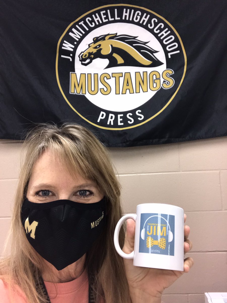 SusanMcNulty1's tweet photo. @MHSHoofbeat distributes Issue 2 today, and we send thanks to @jjordomon for the new mug! Happy Halloween, everyone! 🧡🖤 https://t.co/AKeHYkiI5j