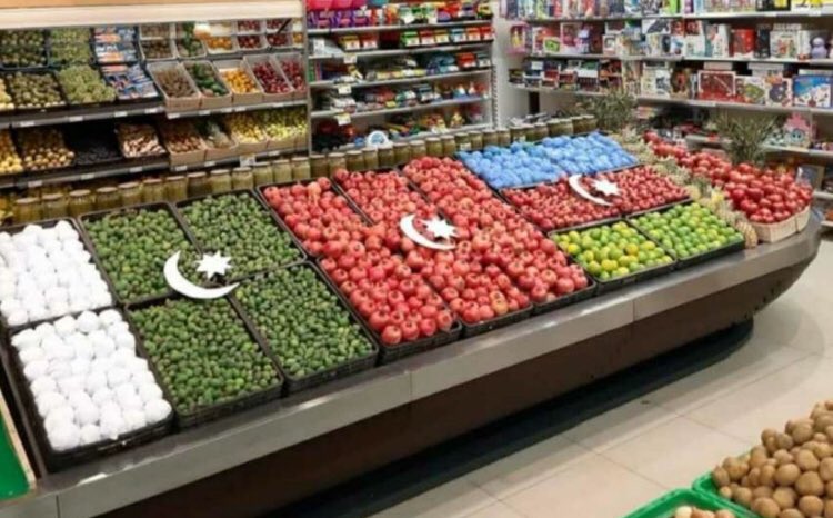 Nice and creative design of 3 brotherly countries' flags in one of the supermarket of Azerbaijan
#Pakistan 🇵🇰 - #Turkey🇹🇷 - #Azerbaijan🇦🇿

#LongLiveBrotherhood
#Azerbaijan #29EkimCumhiyetBayramımız #EminAdımlarla2023 #BevoiceofBarda #StopArmenianAggression