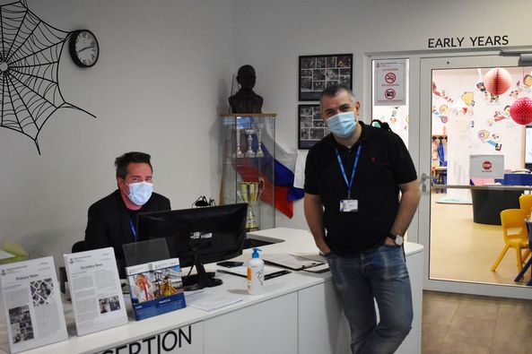 paultwalton's tweet photo. Halloween at the British International School of Ljubljana, the SLT this morning checking everything is ready, both 'Physically' and 'Virtually'!!! ๐๐๐ธ๐ฎ๐ฌ๐ง๐
#Halloween #schools #Slovenia #education #internationalschools #teaching #teachers #teamwork #bisllearning https://t.co/bst8kLrmwY