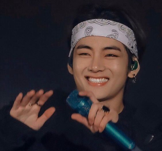 u all remember this iconic performance of taehyung in Chicago?