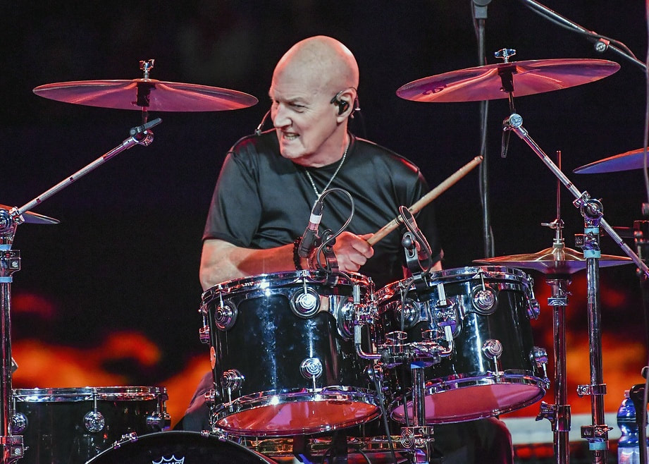 Happy Birthday to Chris Slade, 74 today 