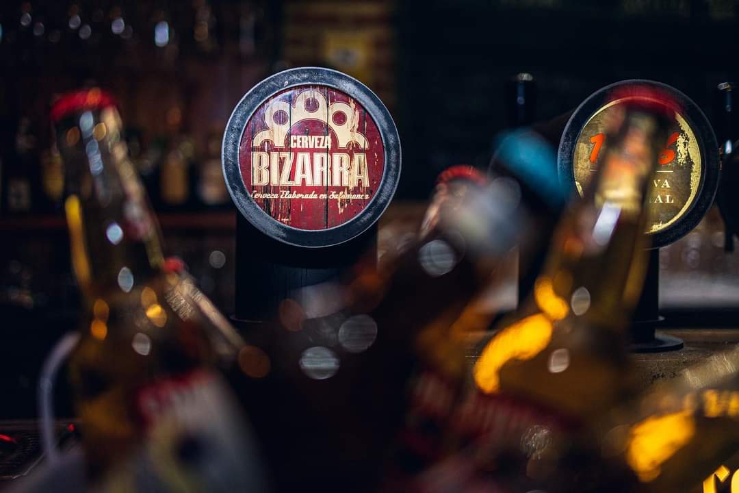 Sabéis que en <a href="/slaintesal/">Sláinte Salamanca</a> hay un grifo fijo de Bizarra en el que van rotando todas nuestras cervezas???
Este puente, toca Bizarra Tostada!!!