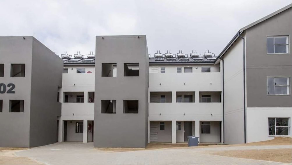 City_Ekurhuleni's tweet photo. Ekurhuleni Housing- Creating a Sustainable Human Settlements. #ReAgaMetse #BuildingHouse https://t.co/lBgNHoUzcc