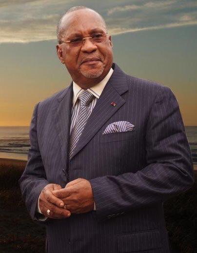 DoukagaDestine1's tweet photo. Hommages officiels de la République à feu #Jacques #Joachim #YHOMBY #OPANGO, ancien Président de la République du Congo.
Pensée profonde de la nation émue et éplorée.
🇨🇬🕯 https://t.co/S7Jl8ot6LK