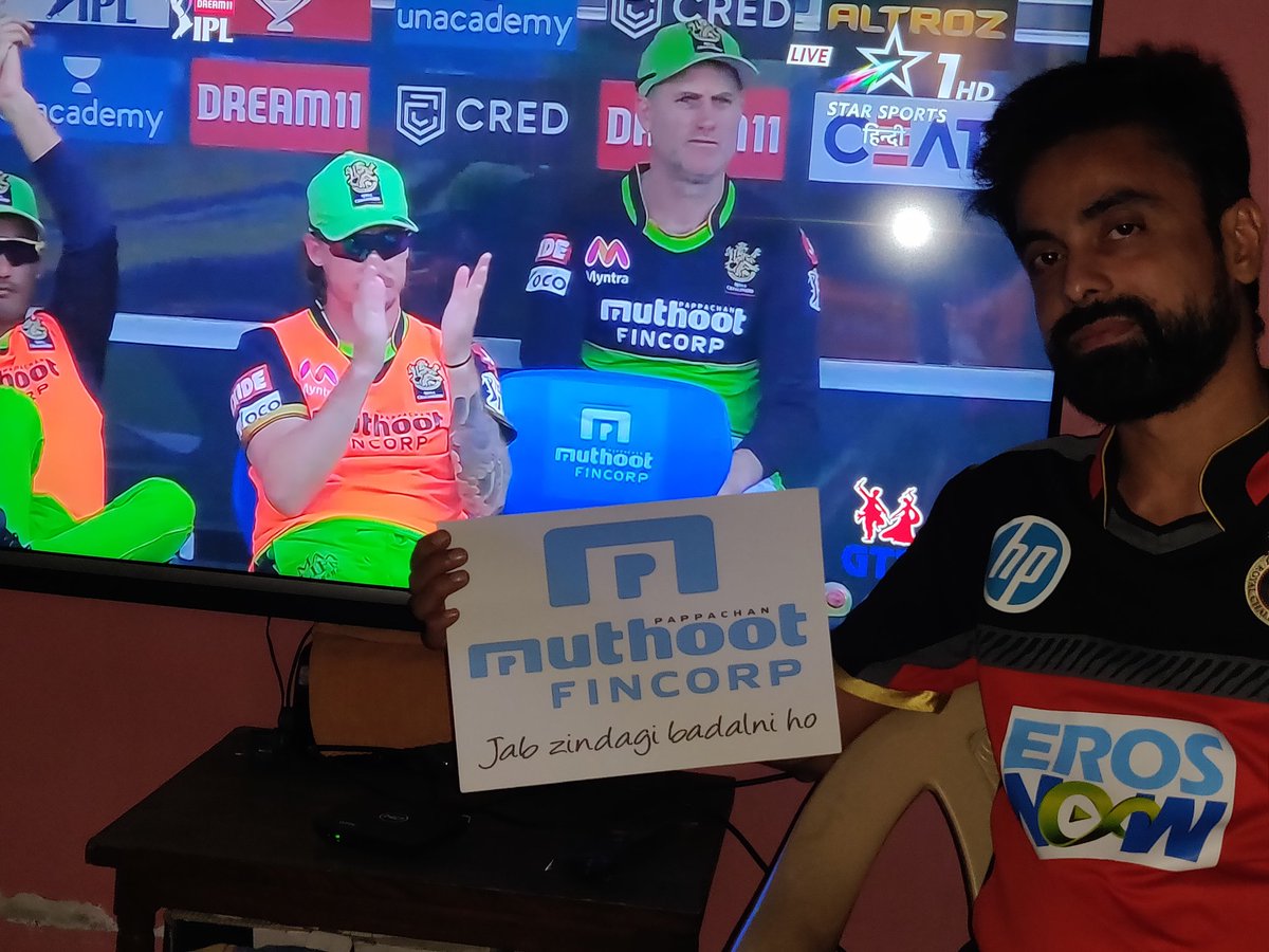 ImDharam1210's tweet photo. @MuthootIndia RRRRR....CCCCCCC.....BBBBBBBBB

Ee Sala Cup Namde 🏏 🏆 

#RCB 
#HappinessHaiInterestFree  
@MuthootIndia

#RCB2020 #CricketFever #CricketLover #CricketForLife #ViratKohli #KohliFans #LoveKohli #CricketMatch #Gold #PlayBold

Join
@Priti_Rathod123
@kshitij_ghevde 
@iambhavik89 https://t.co/Pjqv9uElMj