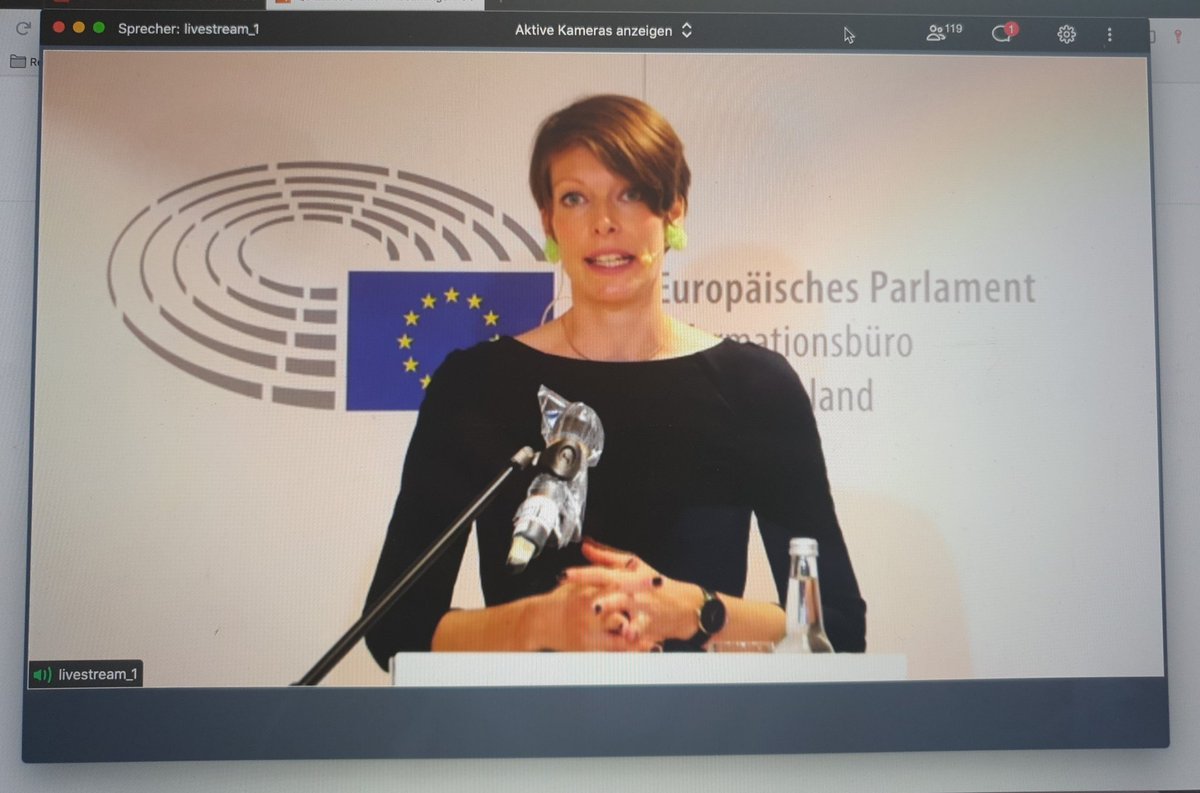 mltstb's tweet photo. Starke politische Rede von @linn_la_s auf #EBDmv20 zum Wunsch nach #EuropeanMut im #BTW2021-Wahlkampf, Wichtigkeit des Parlamentarismus und der #CoFoE, Zusammenarbeit kritischer, demokratischer Zivilgesellschaft und Politik ๐๐ผ https://t.co/UZ5HC2HH6Q