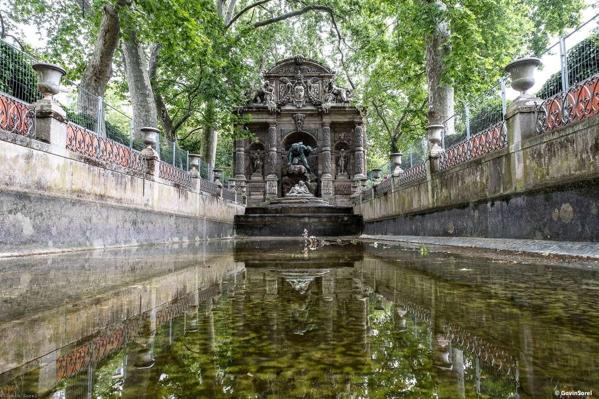 VINCIConstrucFR's tweet photo. #GestedOr 2020
👏à notre filiale #Degaine qui remporte 2 Geste d’Argent!
➡️Innovation & Réhabilitation pour la restauration de l’église #NotreDamedeLorette #Paris9, classée #MonumentsHistoriques
➡️Patrimoine pour la rénovation de la #Fontaine Médicis #JardinDuLuxembourg #Paris6 https://t.co/DEV9gYB81L