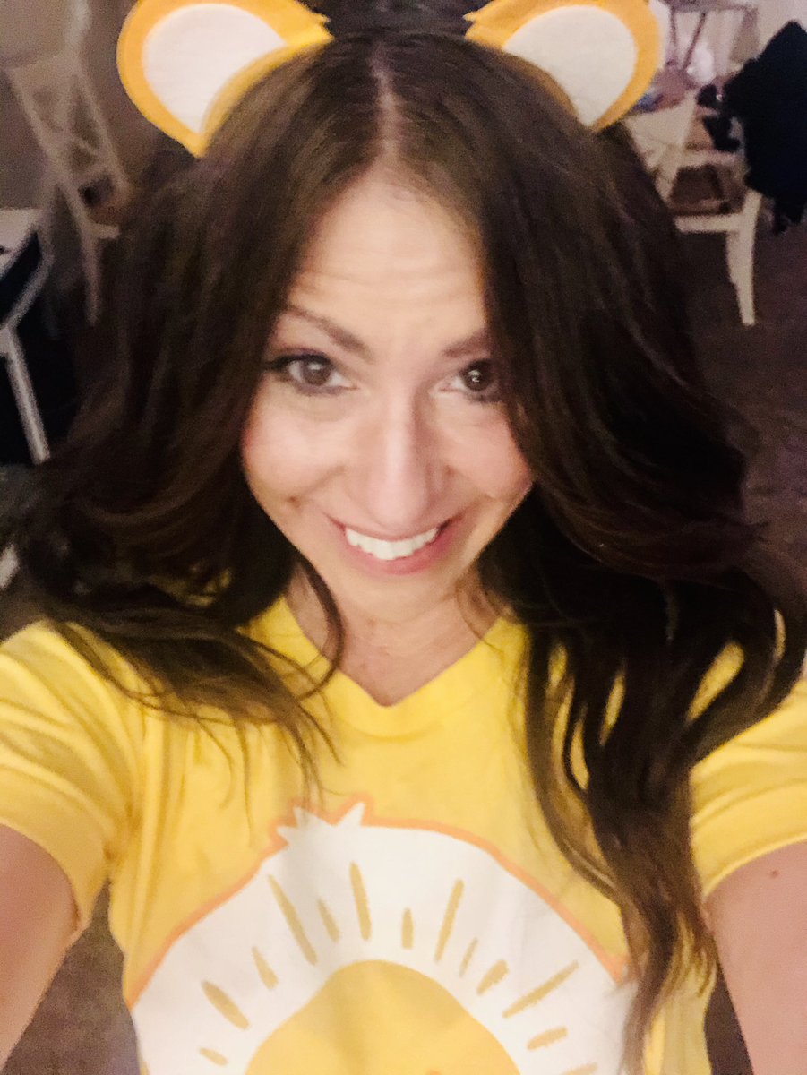 rhondajsp's tweet photo. Fun day at school today!!
Cannot wait to see all the students and staff have some fun today during this crazy school year. They deserve this!!
#SunshineBear
#PiratePride https://t.co/w656427cz9