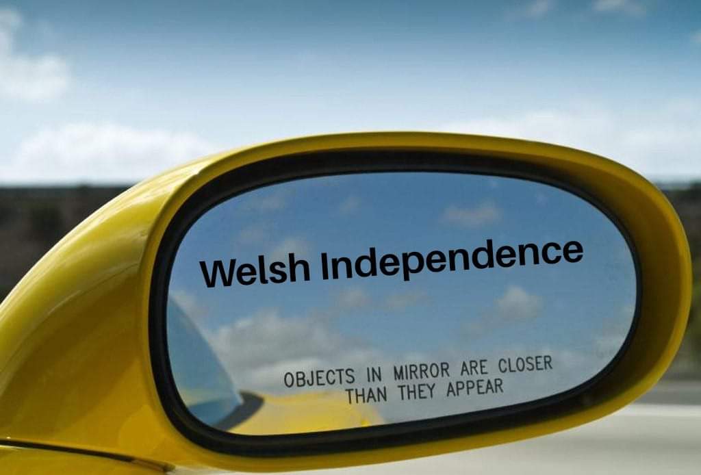 JonnyValleyBoy's tweet photo. Check your mirrors...

#IndyWales

#Annibyniaeth https://t.co/BPmpr92mDJ