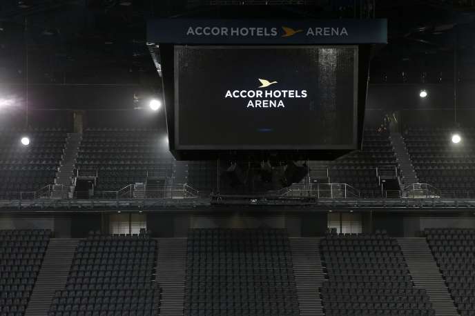 FAAAUTE's tweet image. Il aura lieu ! À huis clos certes, mais M1000 Bercy est maintenu malgré les nombreuses restrictions et l'avalanche de forfaits...
#Ilenfautpeupourêtreheureux

@Reuters